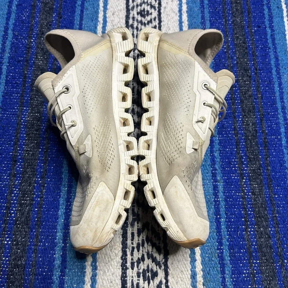 On Cloud 5 Coast Men Size US 8.5 White Running Athletic Sneakers
